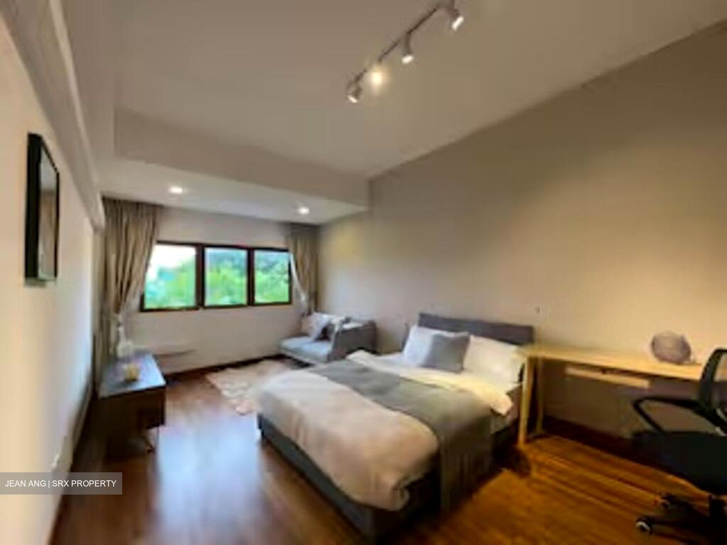 Kew Vale (D16), Terrace #501752171